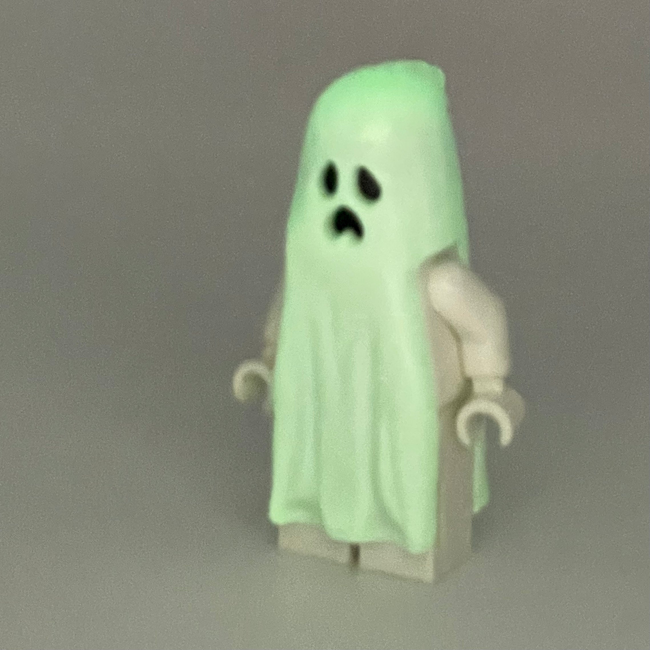 Ghost with Pointed Top Shroud