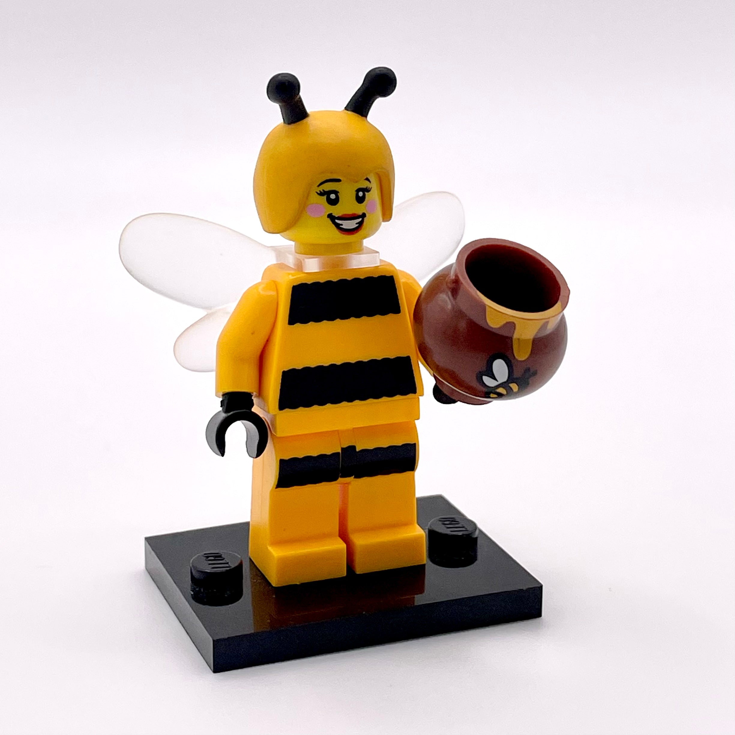 Bumblebee Girl, Series 10 (Complete Set with Stand and Accessories)