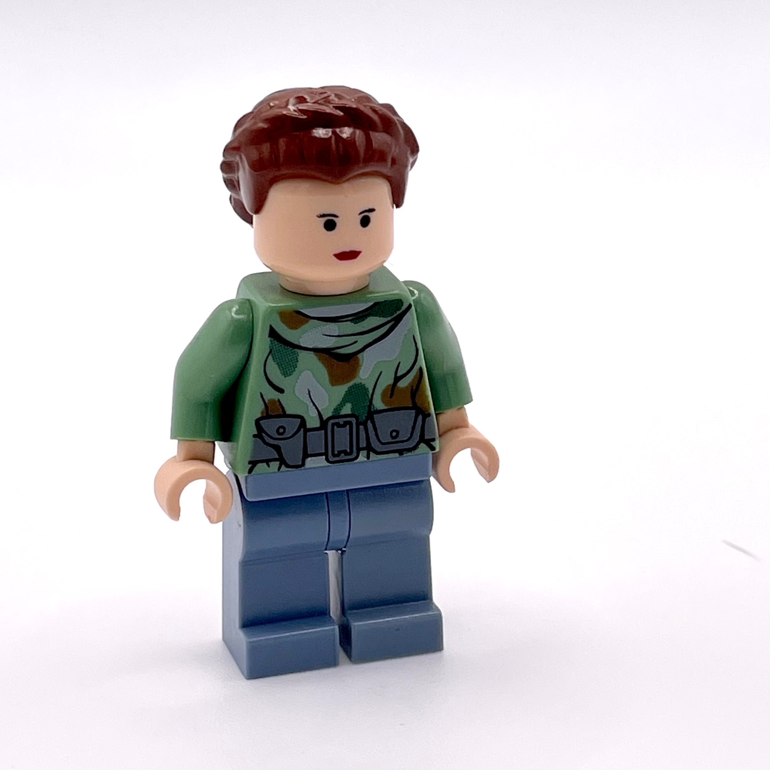Princess Leia (Endor Outfit)
