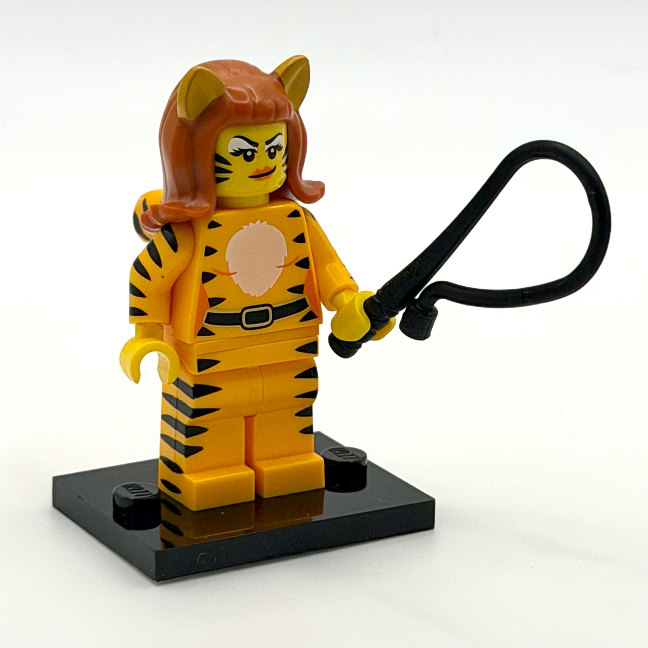 Tiger Woman, Series 14 (Complete Set with Stand and Accessories)