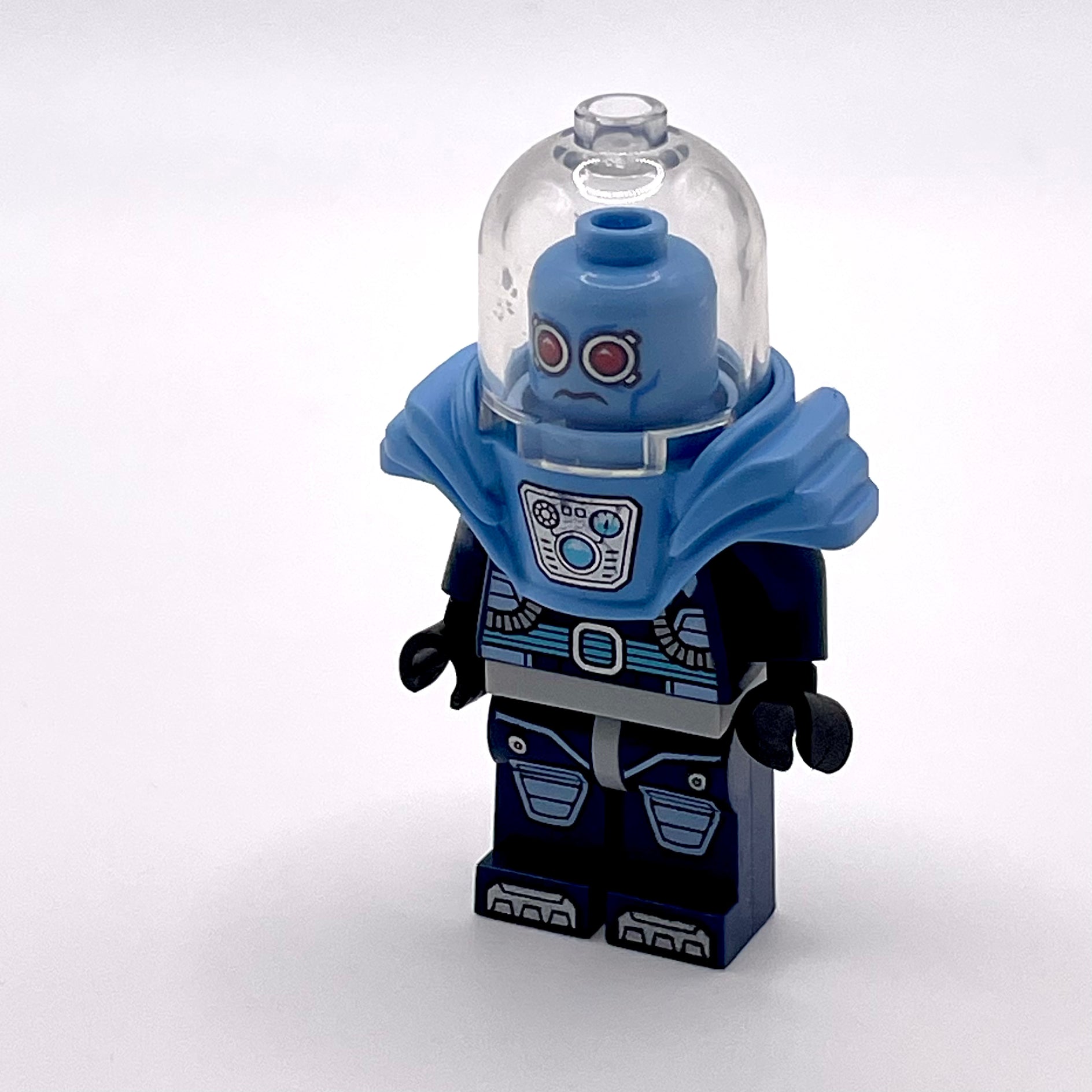 Mr. Freeze - Shoulder Ice Armor