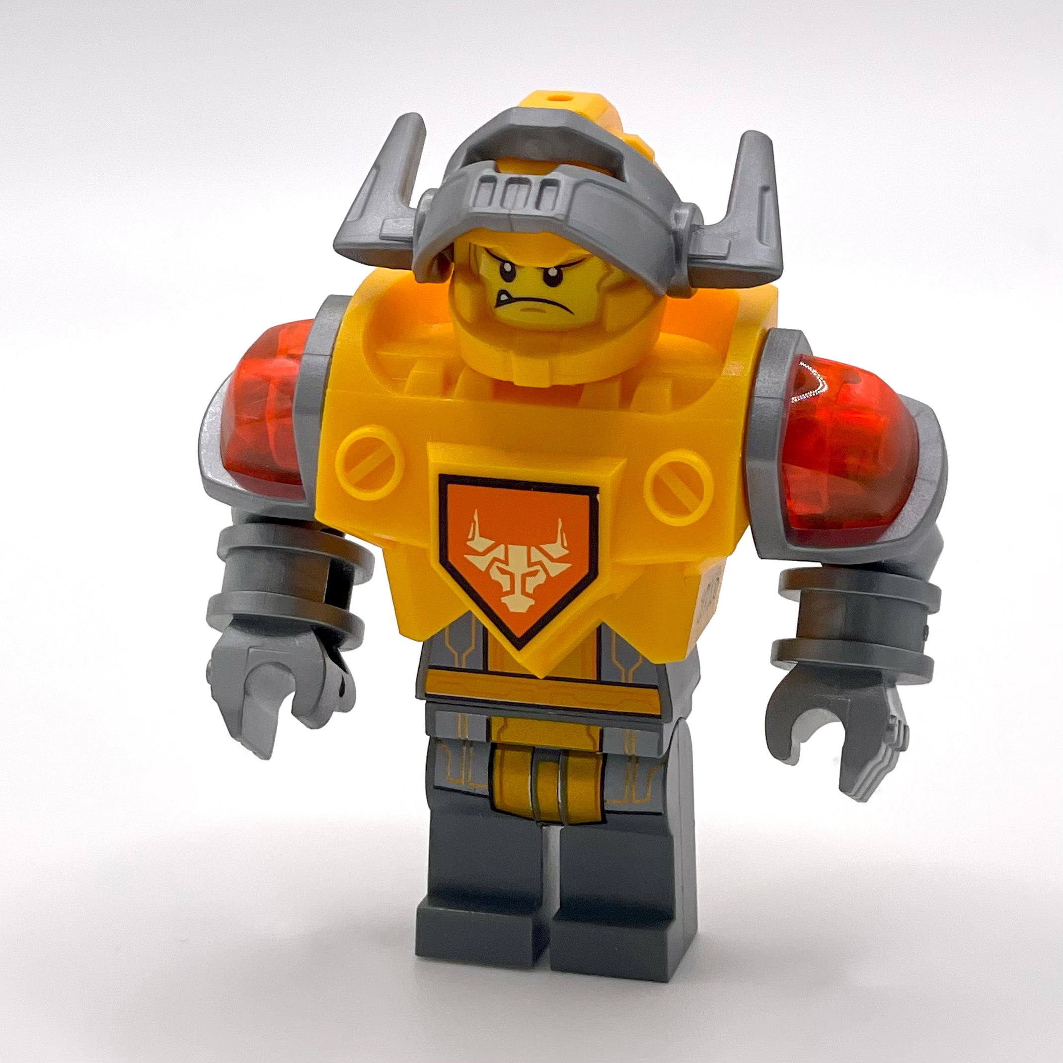 Axl - Flat Silver Visor, Bright Light Orange Torso (Battle Suit Axl)