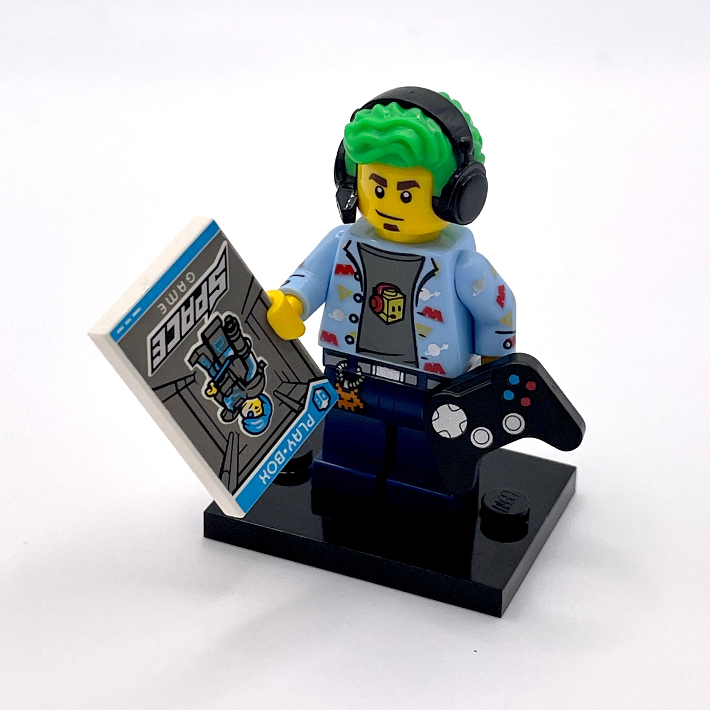 Video Game Champ, Series 19 (Complete Set with Stand and Accessories)