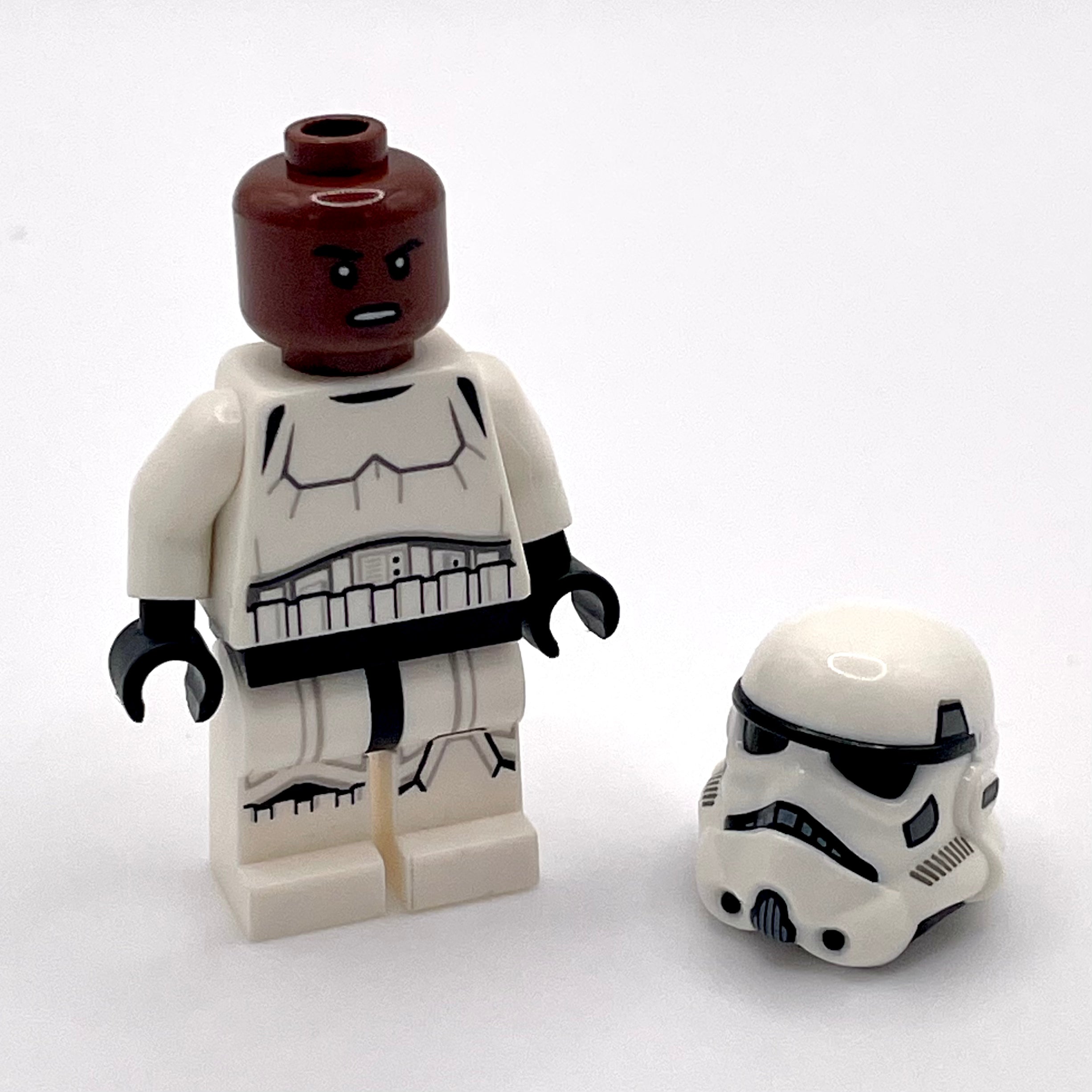 Imperial Stormtrooper - Male, Dual Molded Helmet, Reddish Brown Head, Grimace