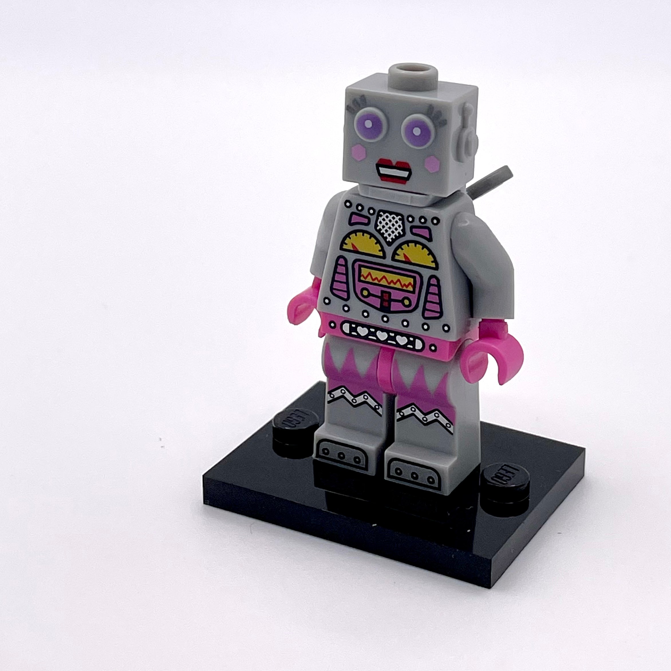 Lady Robot, Series 11 (Complete Set with Stand and Accessories)