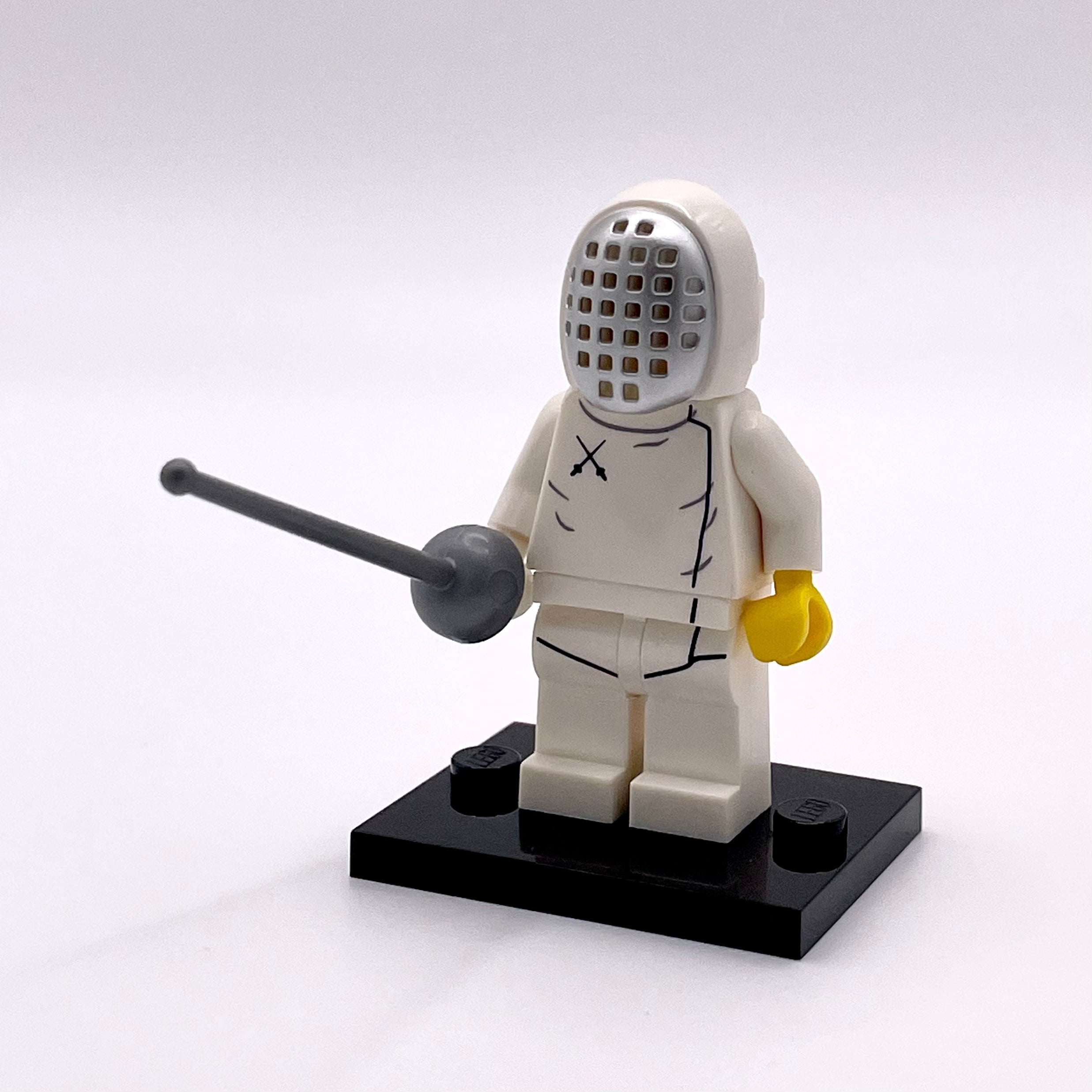 Fencer, Series 13 (Complete Set with Stand and Accessories)