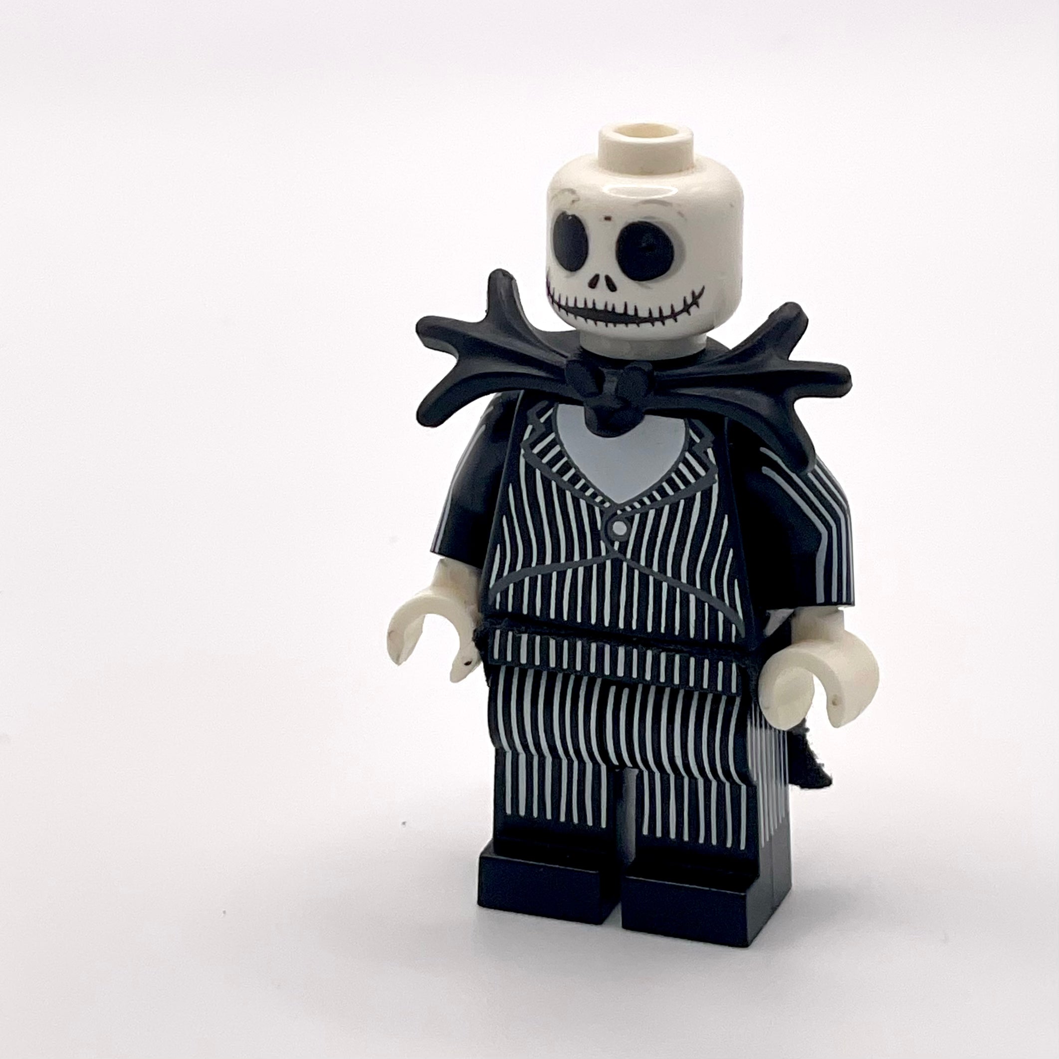 Jack Skellington, Disney, Series 2 (Minifigure, cape and collar, no other Accessories)