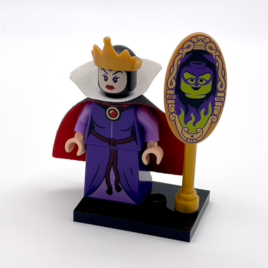 The Queen, Disney 100 (Complete Set with Stand and Accessories)