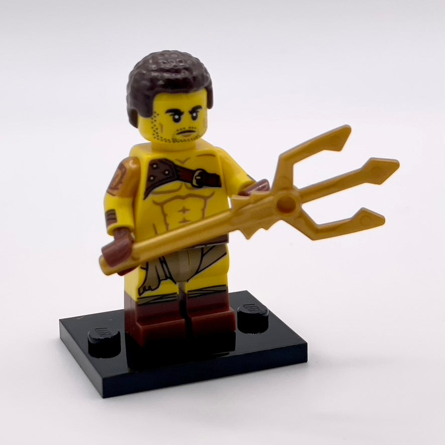 Roman Gladiator, Series 17 (Complete Set with Stand and Accessories)