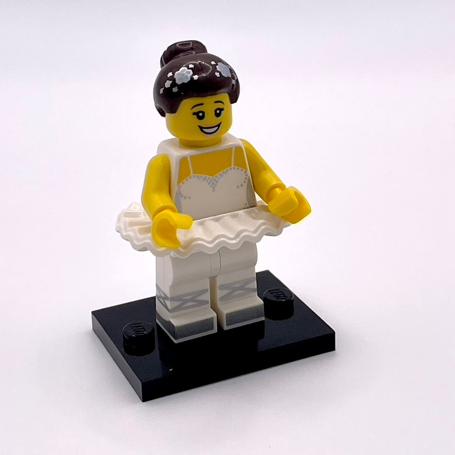 Ballerina, Series 15 (Complete Set with Stand and Accessories)