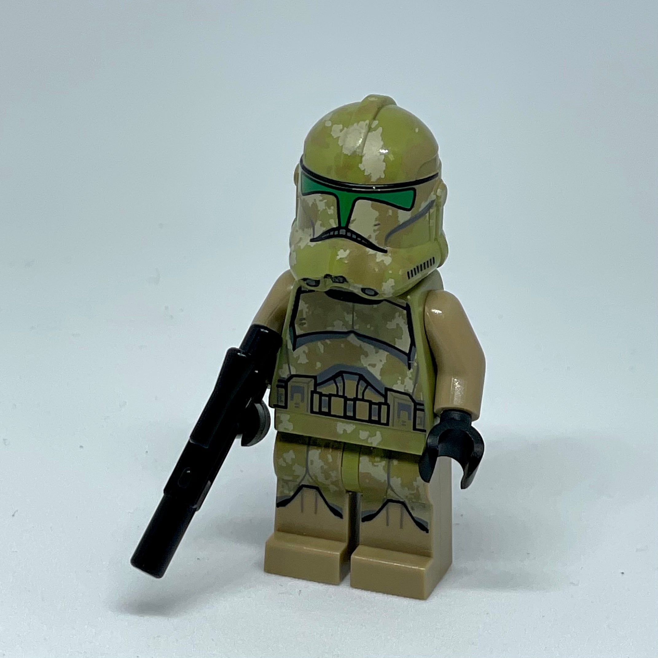 Clone Trooper, 41st Elite Corps (Phase 2) - Kashyyyk Camouflage, Scowl