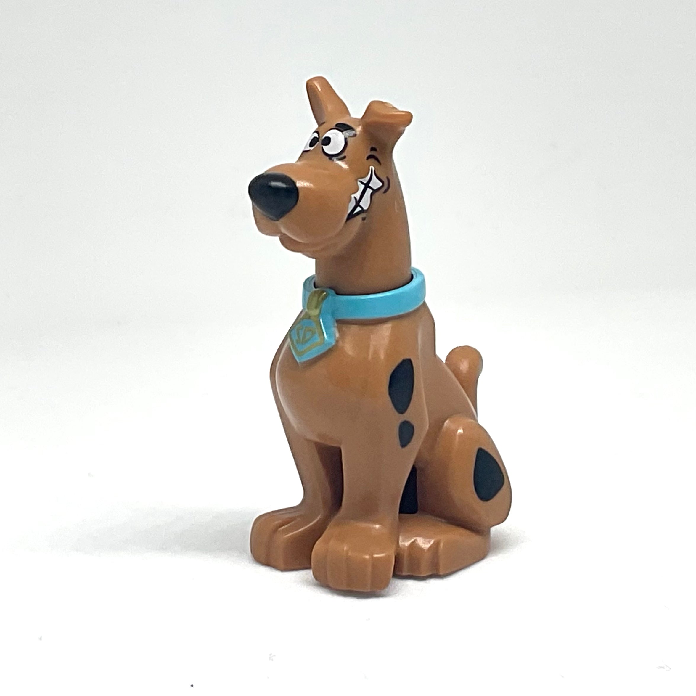 Scooby-Doo Sitting with Chattering Teeth Pattern