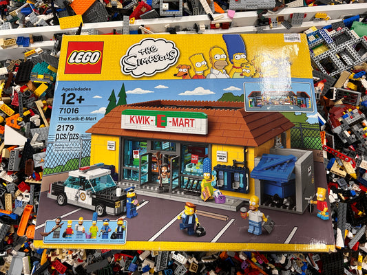 LEGO Simpsons - The Kwik-E-Mart 71016 (Certified Complete)