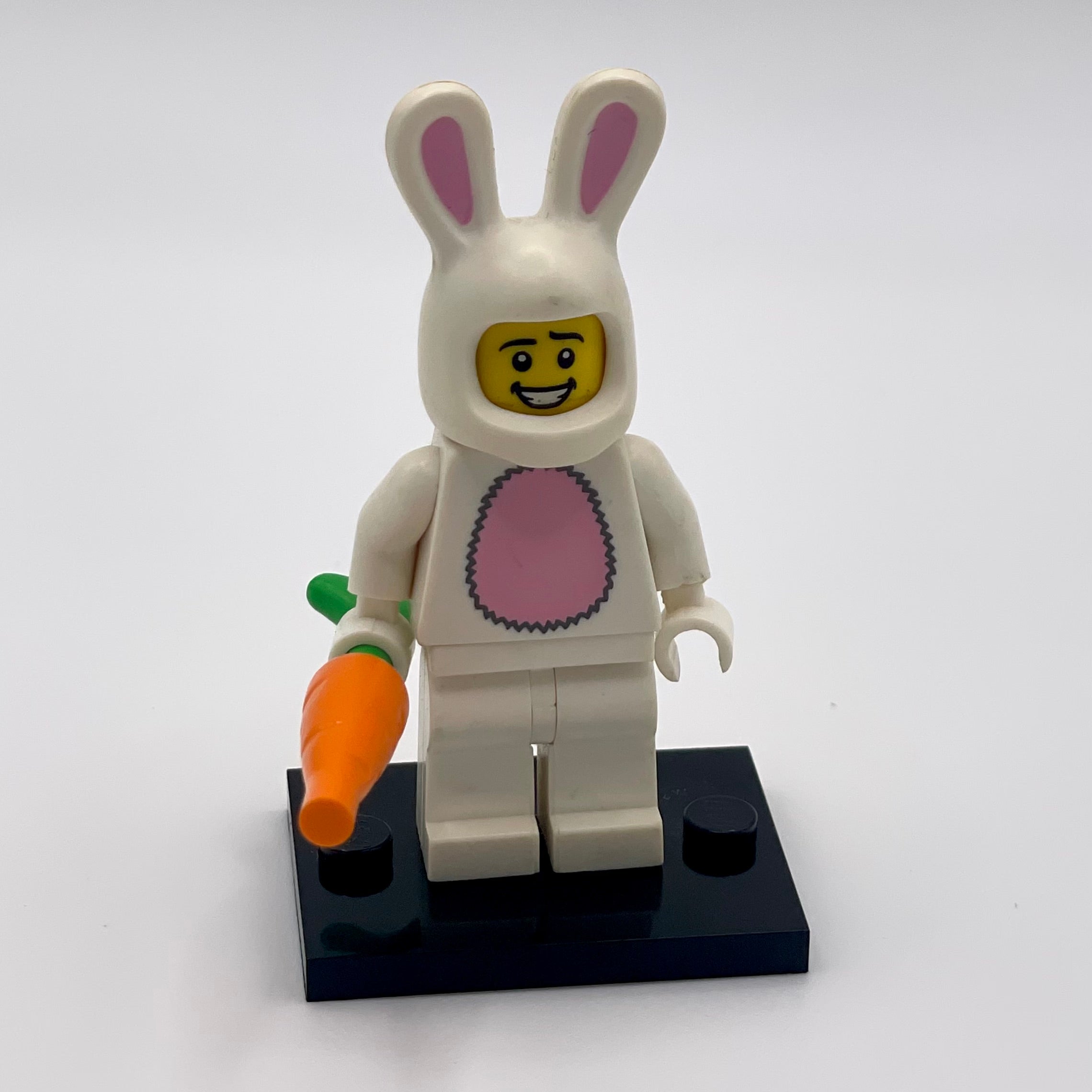 Bunny Suit Guy, Series 7 (Complete Set with Stand and Accessories)