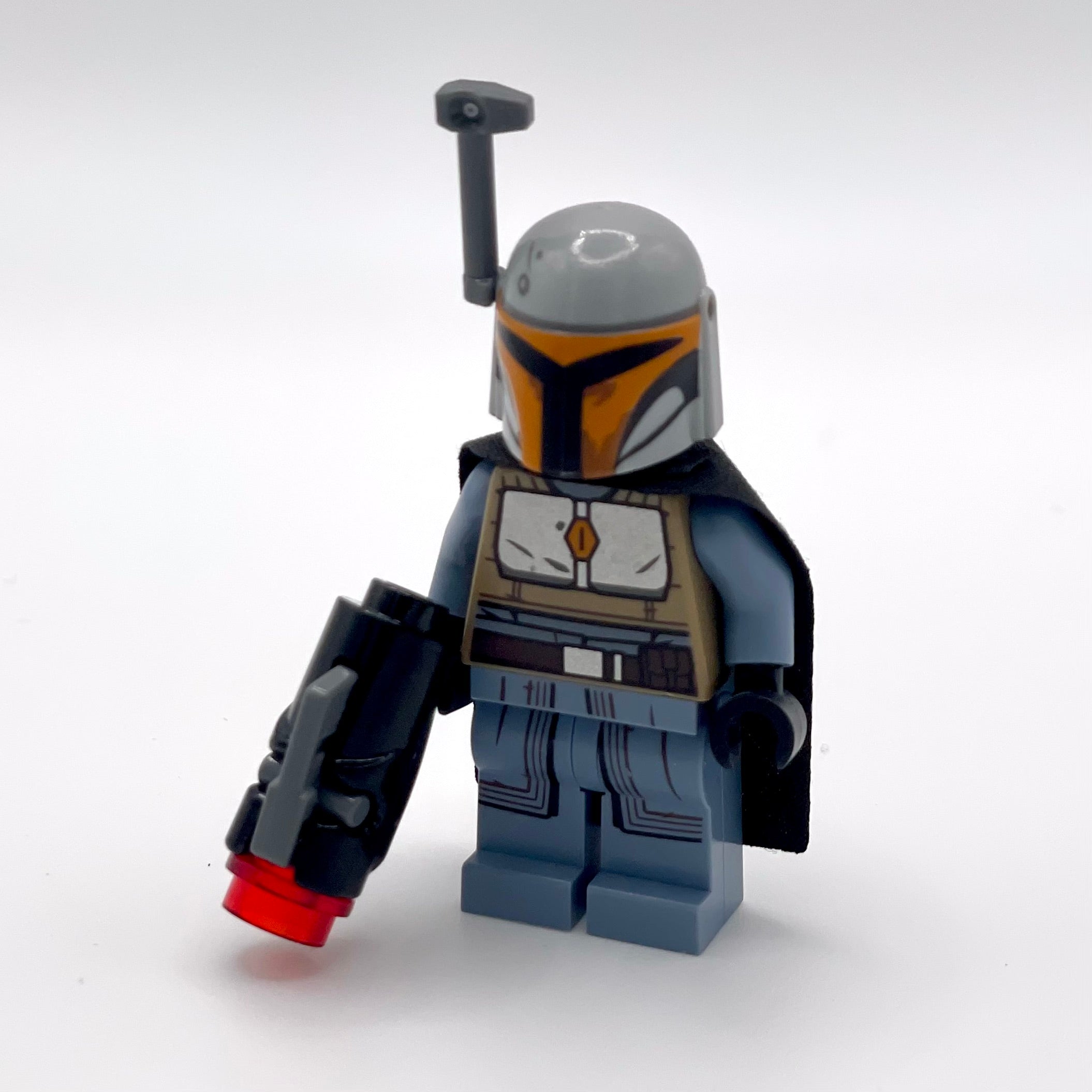 Mandalorian Tribe Warrior - Female, Black Cape, Light Bluish Gray Helmet